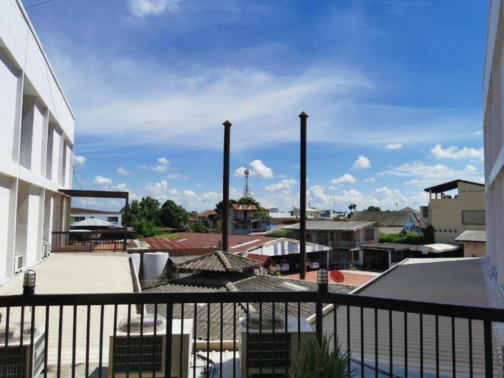 Supak Hotel Kalasin Buitenkant foto