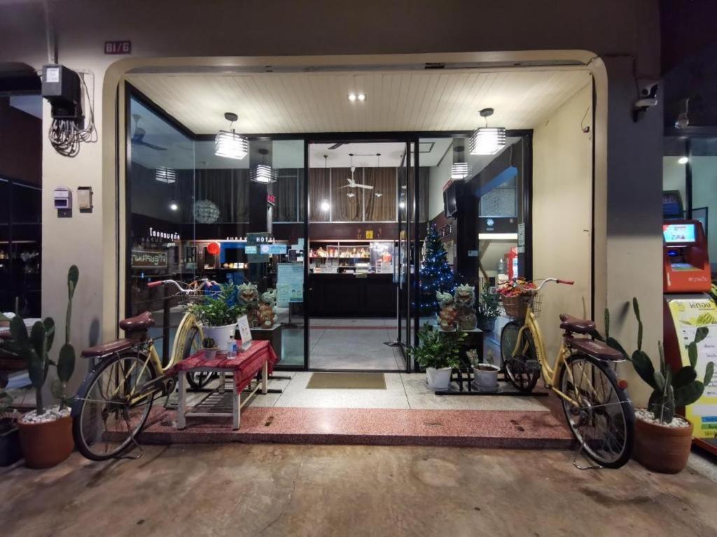 Supak Hotel Kalasin Buitenkant foto