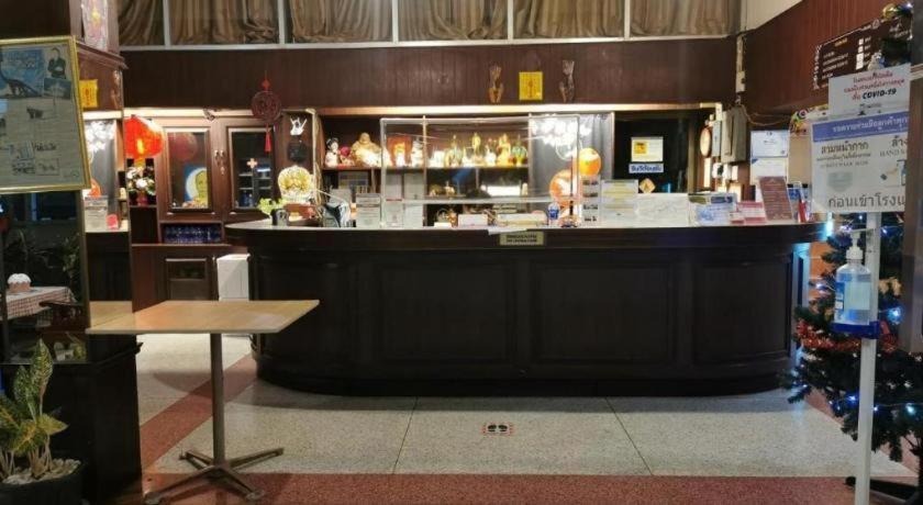 Supak Hotel Kalasin Buitenkant foto