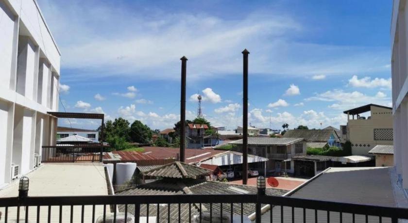 Supak Hotel Kalasin Buitenkant foto